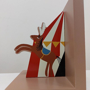 Набор подставок для книг в виде лошадок Bloomingville "Цирк Santos", 2 шт, красный (уцененный)